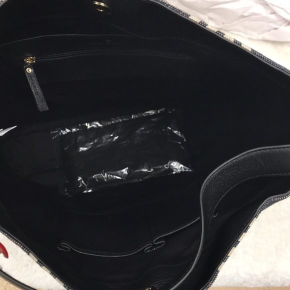 Celine Dion Women's Forte Hobo - Picture 6 of 12